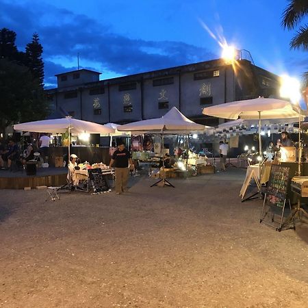 花蓮歐洲之星民宿 文創園區旁 鄰香榭大道 名產街 近東大門夜市 太平洋公園 杰西廣場 花莲市 外观 照片